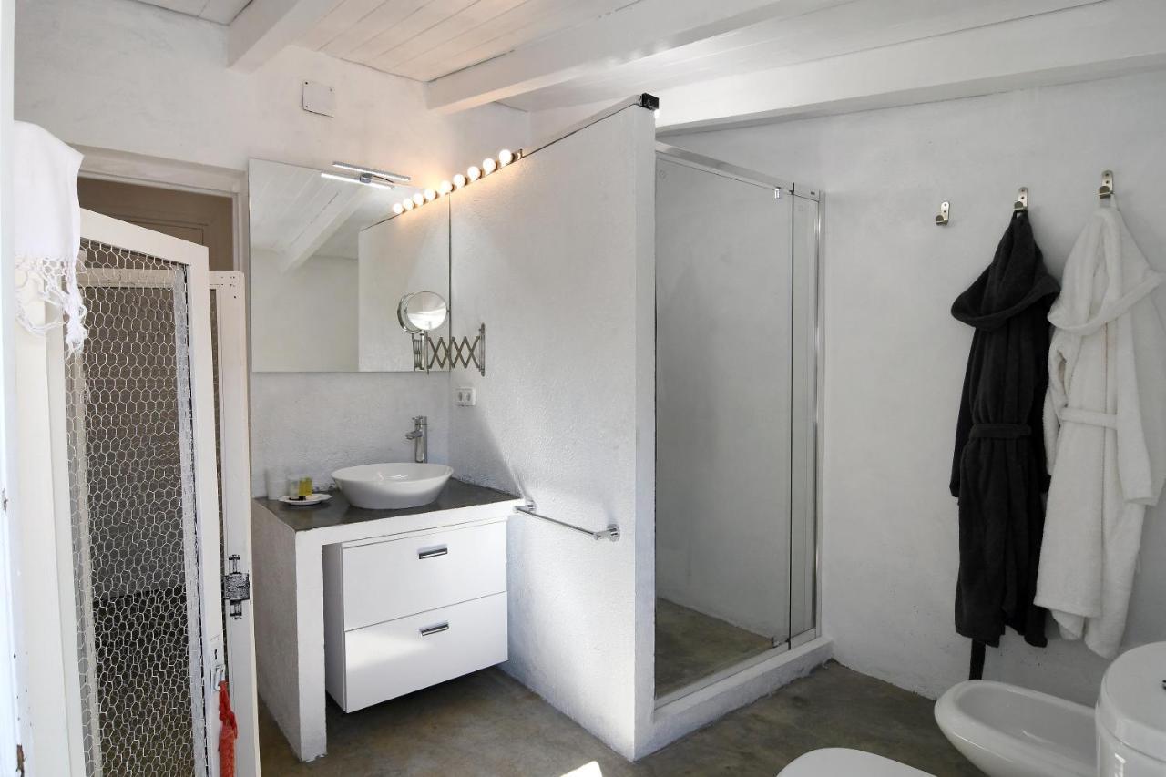 Le Rondini Bed & Breakfast Montras Luaran gambar