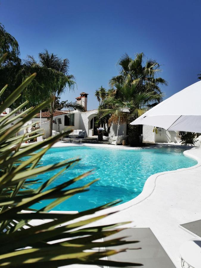 Le Rondini Bed & Breakfast Montras Luaran gambar